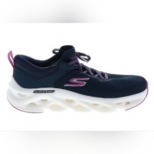 SKECHERS GO RUN SNEAKERS.